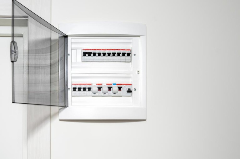 Comment planifier votre rénovation électrique à Sèvremoine ?